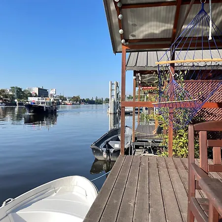 Houseboat Franklin - Houseboats Benjamin & Franklin Prague Exterior photo