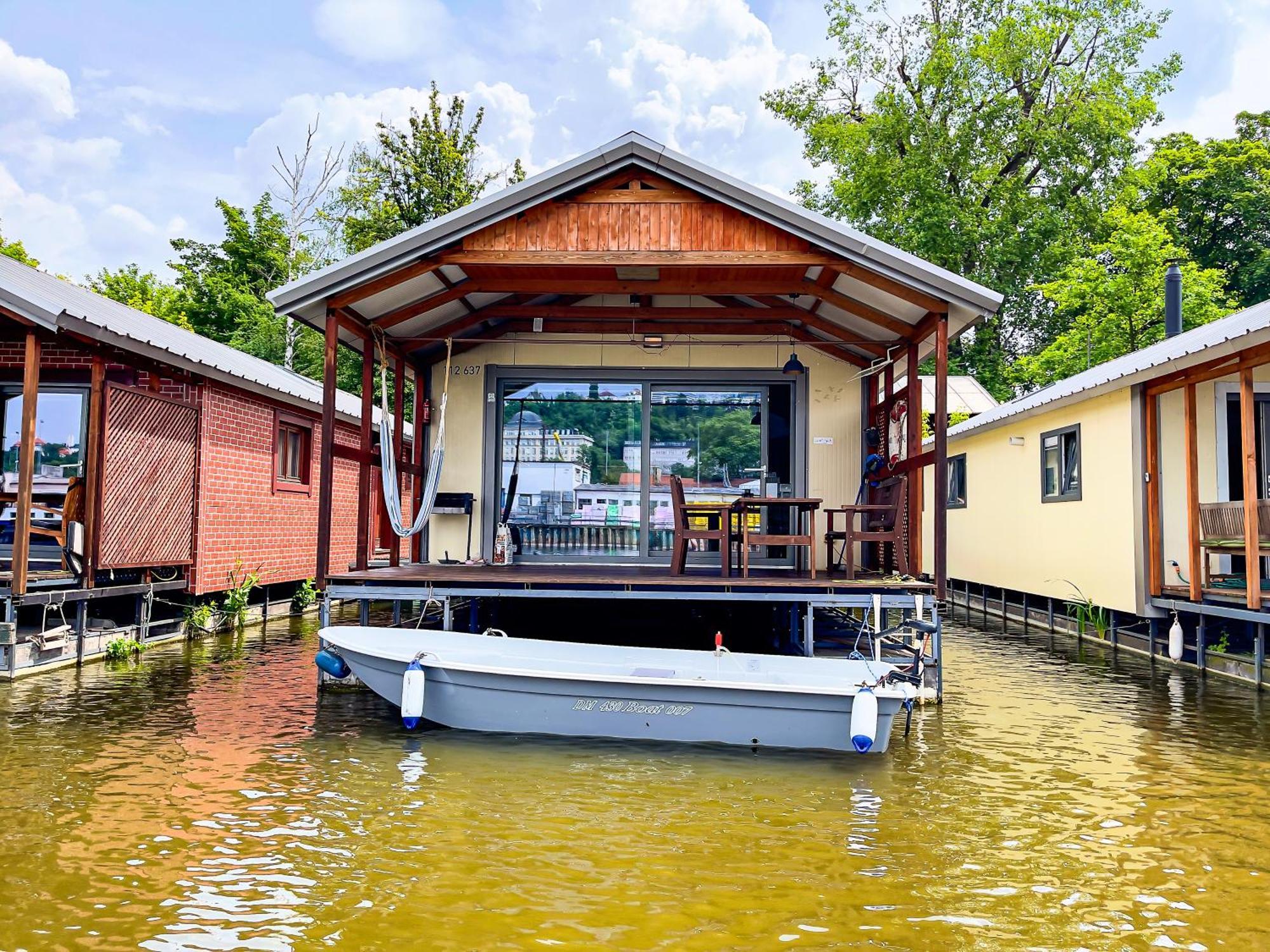 Houseboat Franklin - Houseboats Benjamin & Franklin Praha